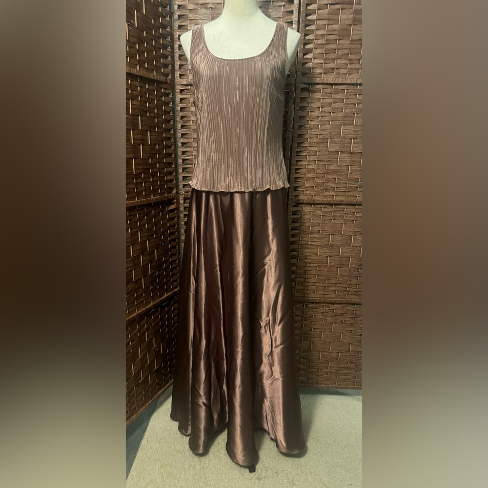 David’s Bridal Brown Copper SZ 12 Dress One piece Bottom satin Wedding Formal